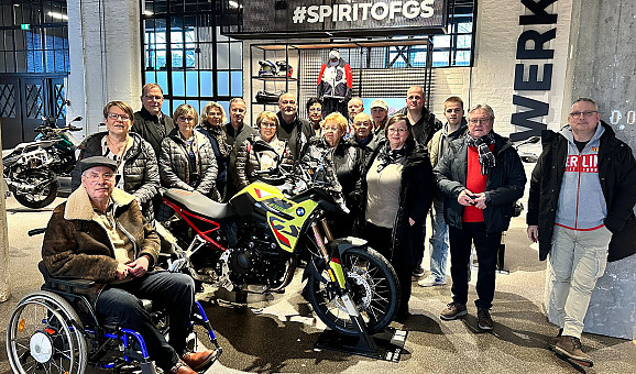 Rotary Club Havelberg besucht BMW Motorradwerk in Berlin